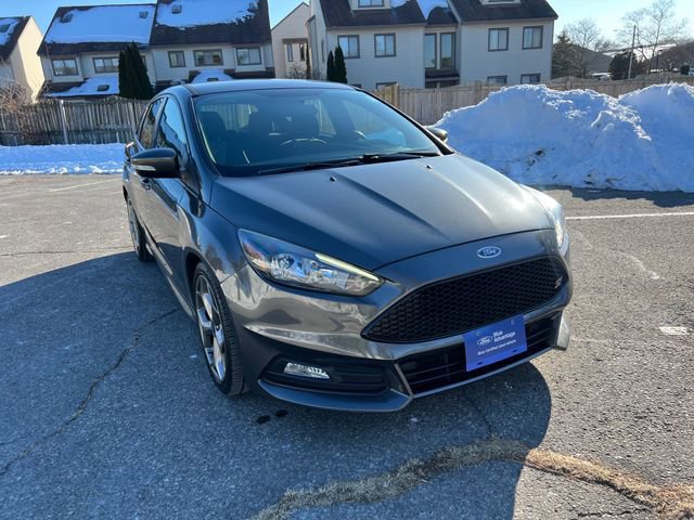 Certified 2018 Ford Focus ST image 11
