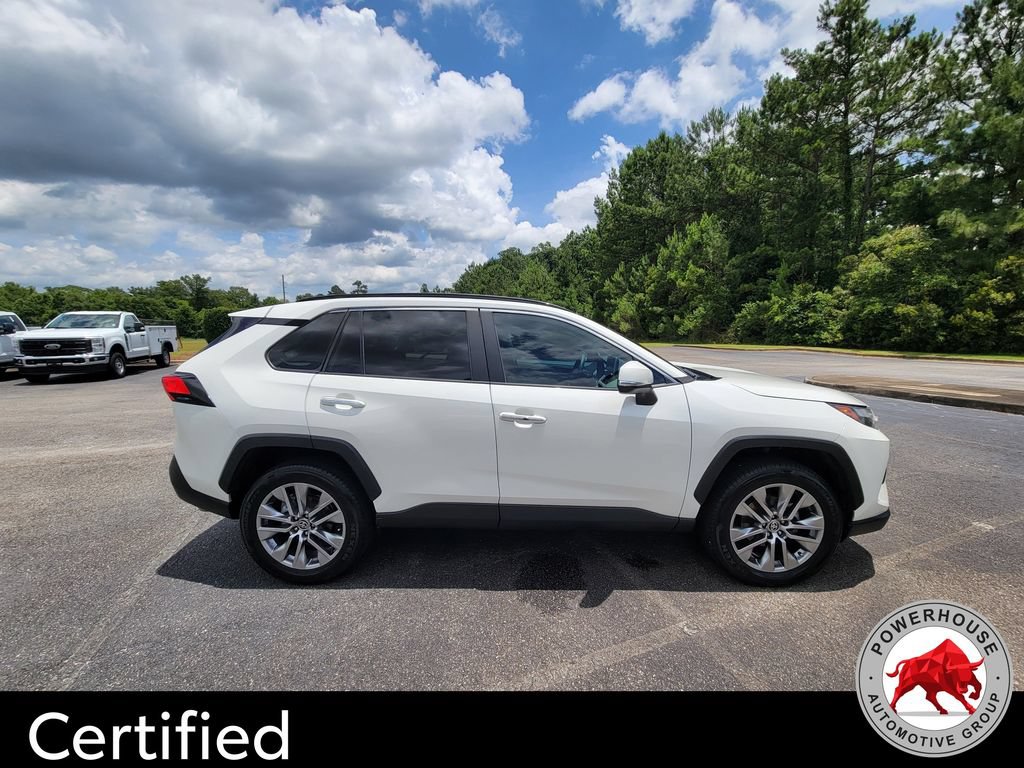 Used 2022 Toyota RAV4 Limited FWD image 6