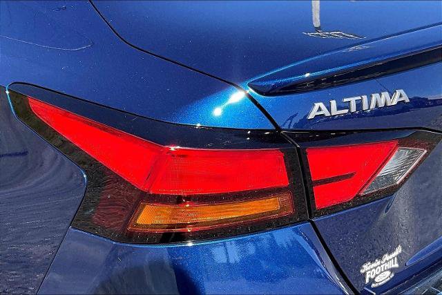 Used 2023 Nissan Altima 2.0 SR FWD image 30