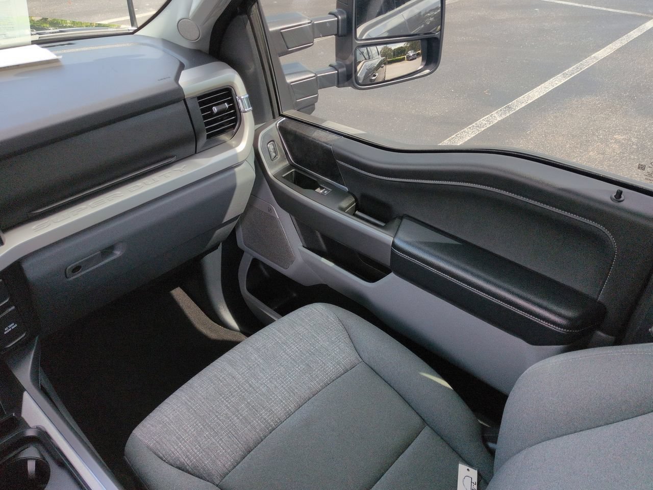 Certified 2025 Ford F350 XLT w/ Black Appearance Package AWD/4WD image 17