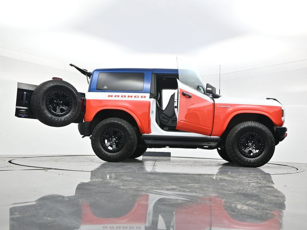 Certified 2025 Ford Bronco Stroppe Edition AWD/4WD image 50