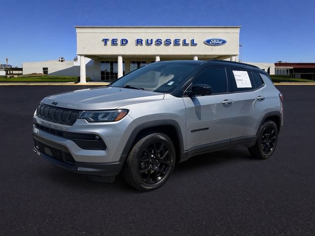 Used 2022 Jeep Compass Latitude w/ Convenience Group FWD image 1