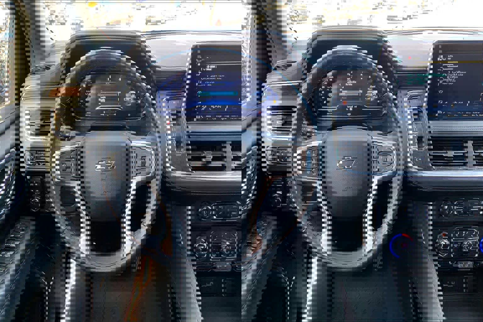 Used 2023 Chevrolet Tahoe Z71 w/ Luxury Package image 5