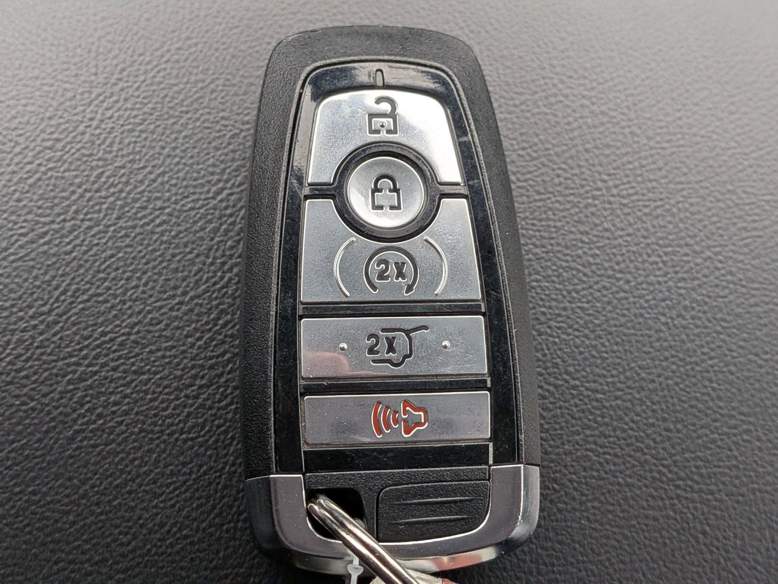 Certified 2023 Ford Explorer XLT w/ Equipment Group 202A image 34