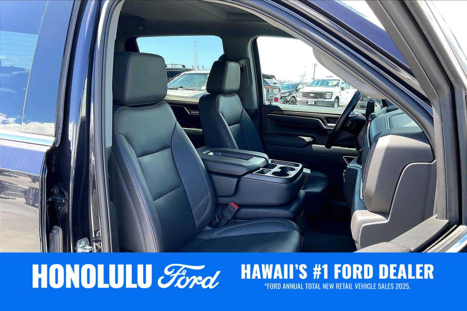 Used 2025 GMC Sierra 1500 SLT AWD/4WD image 13