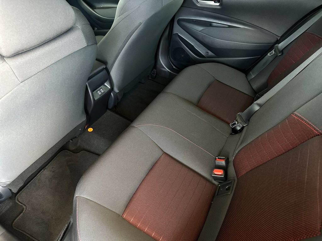 Used 2026 Toyota Corolla SE FWD image 11