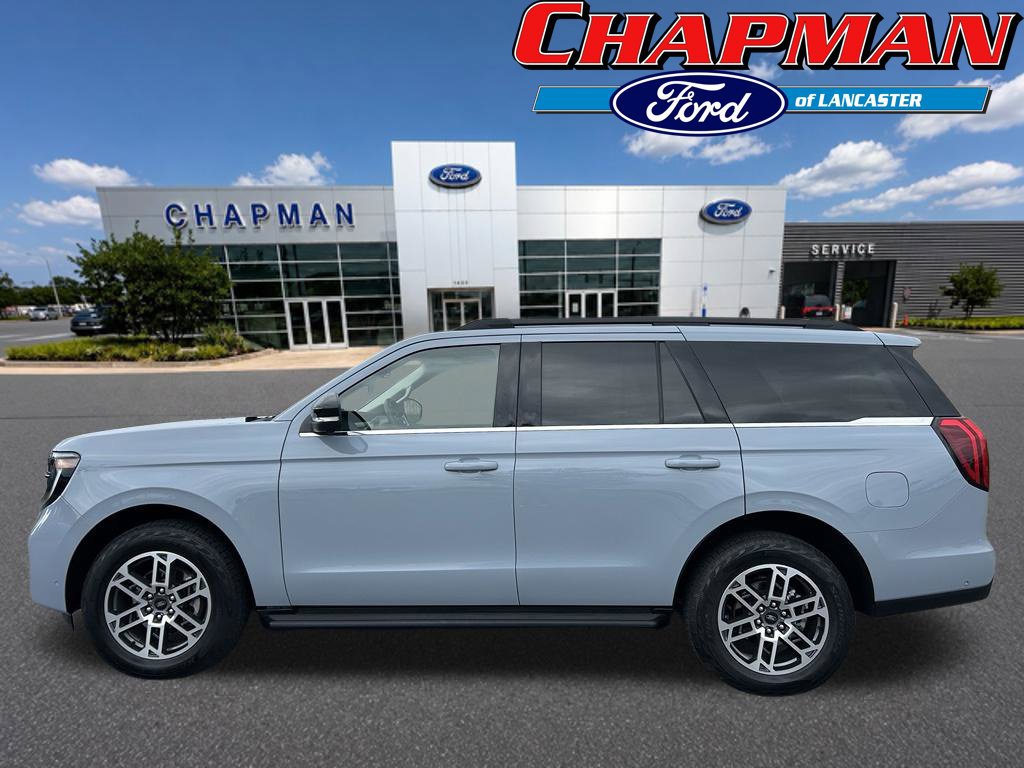 Certified 2025 Ford Expedition Active AWD/4WD image 2