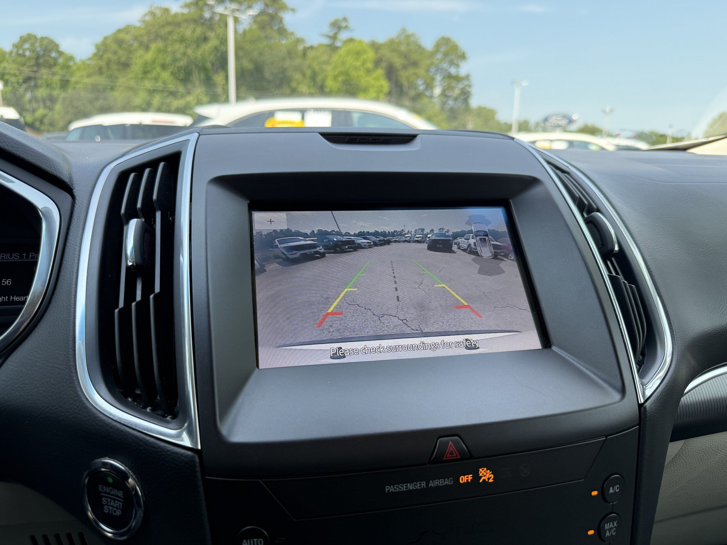 Certified 2020 Ford Edge Titanium FWD image 18