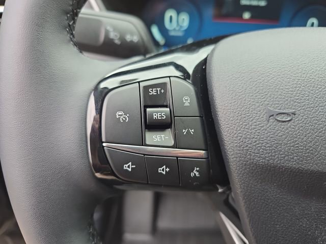Certified 2024 Ford Escape Platinum AWD/4WD image 18