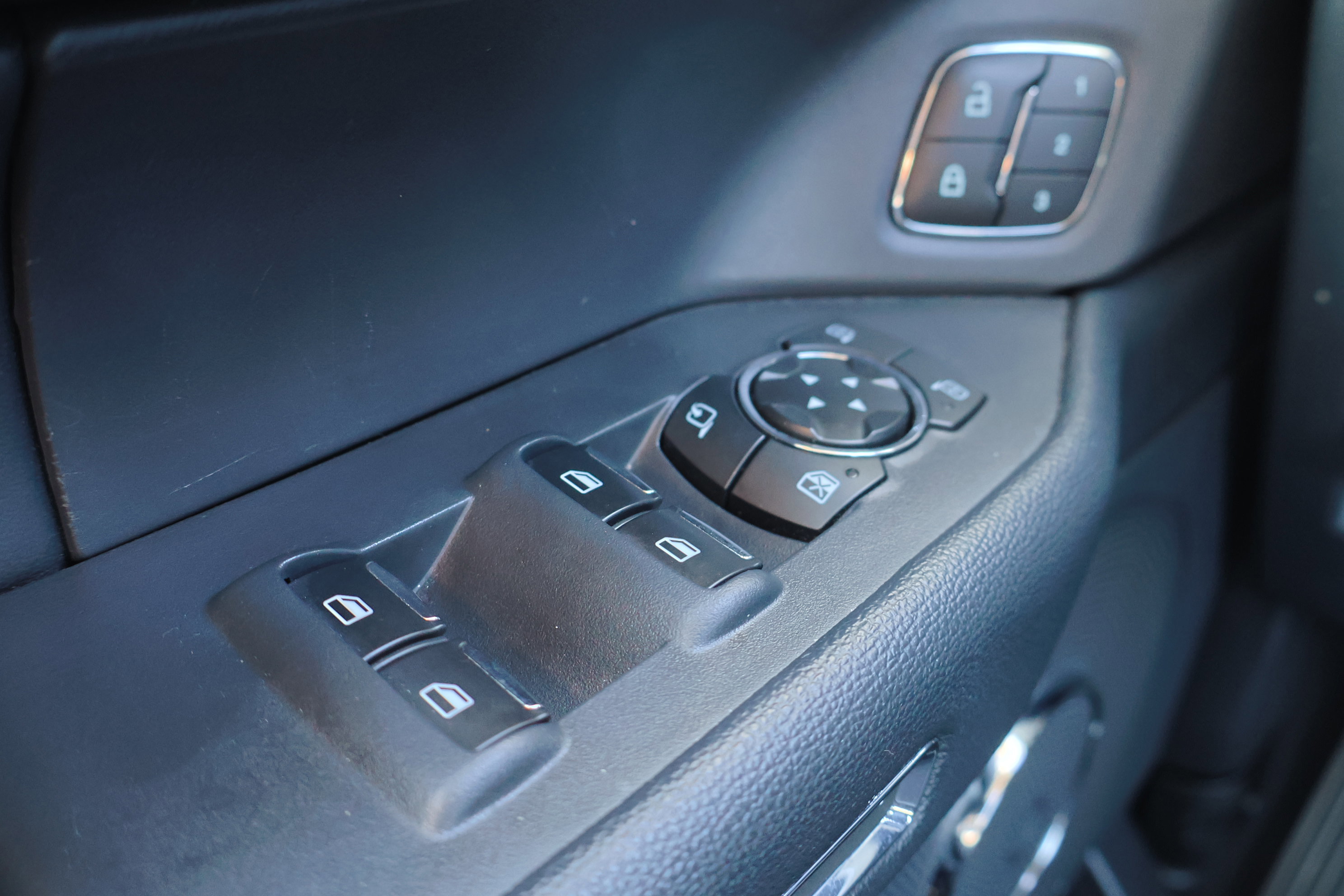 Certified 2024 Ford Expedition Max XLT image 18