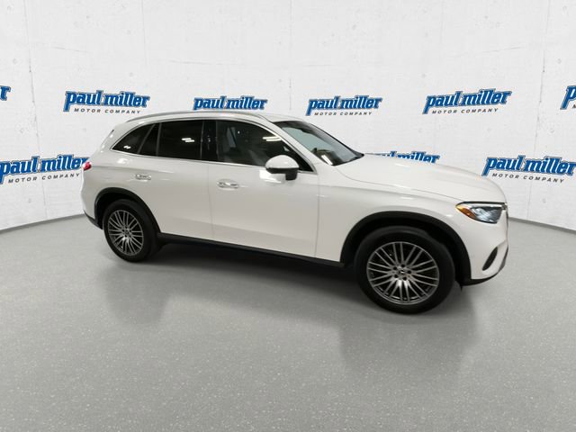Used 2023 Mercedes-Benz GLC 300 4MATIC image 13