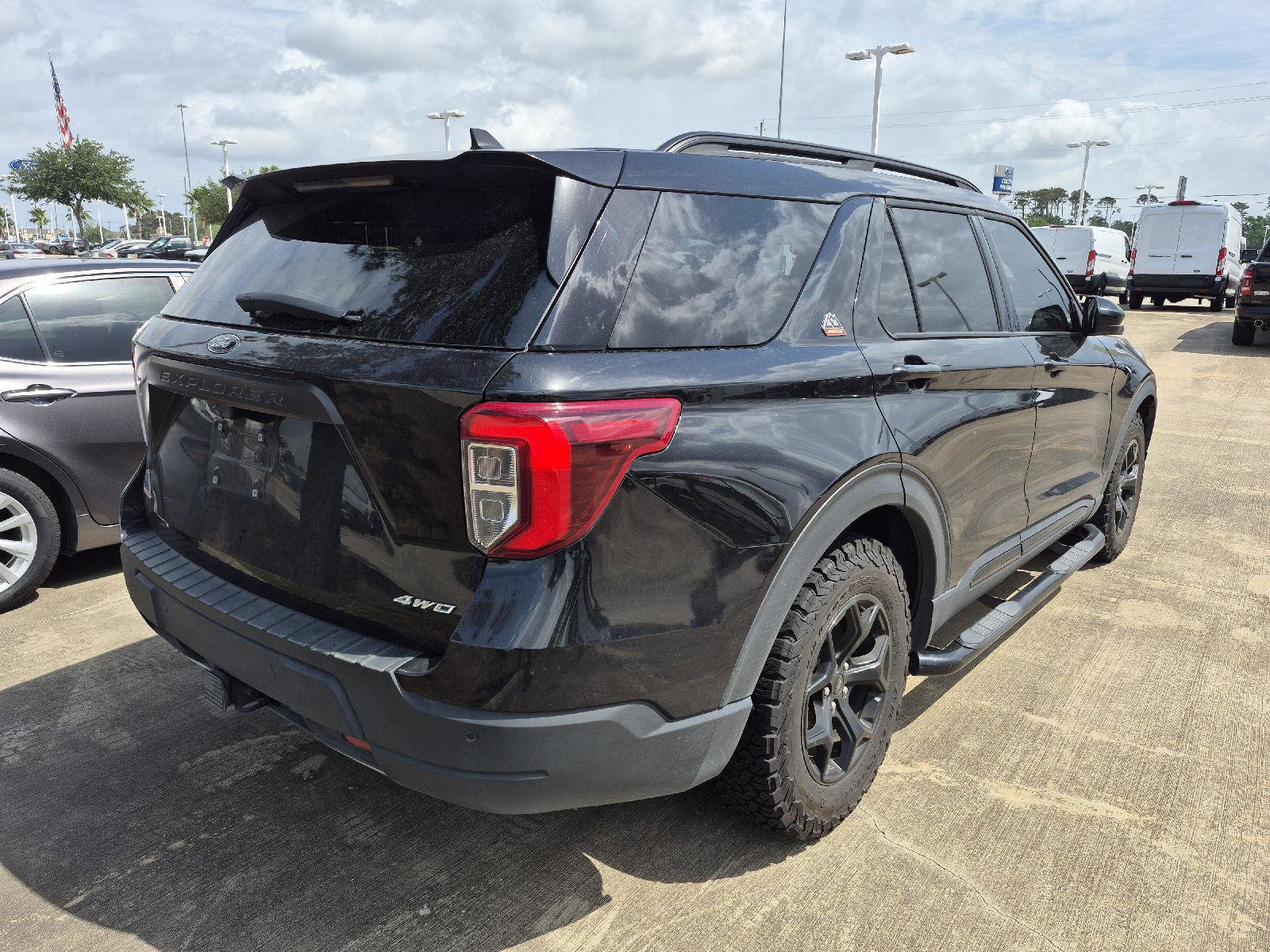 Certified 2022 Ford Explorer Timberline w/ Timberline Technology Package AWD/4WD image 3