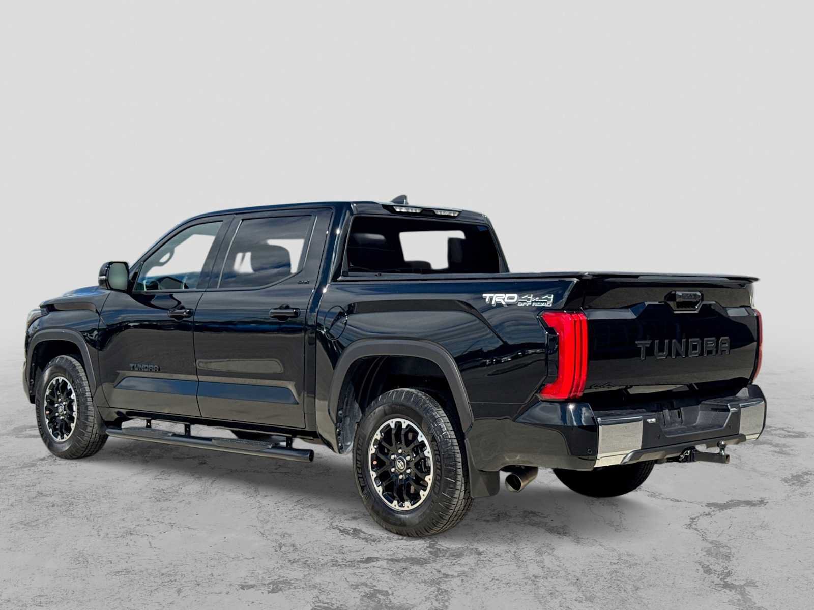 Used 2025 Toyota Tundra SR5 w/ TRD Off-Road Premium Package AWD/4WD image 4