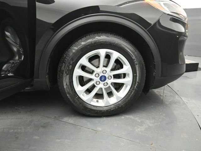 Certified 2022 Ford Escape SE w/ Cold Weather Package image 45