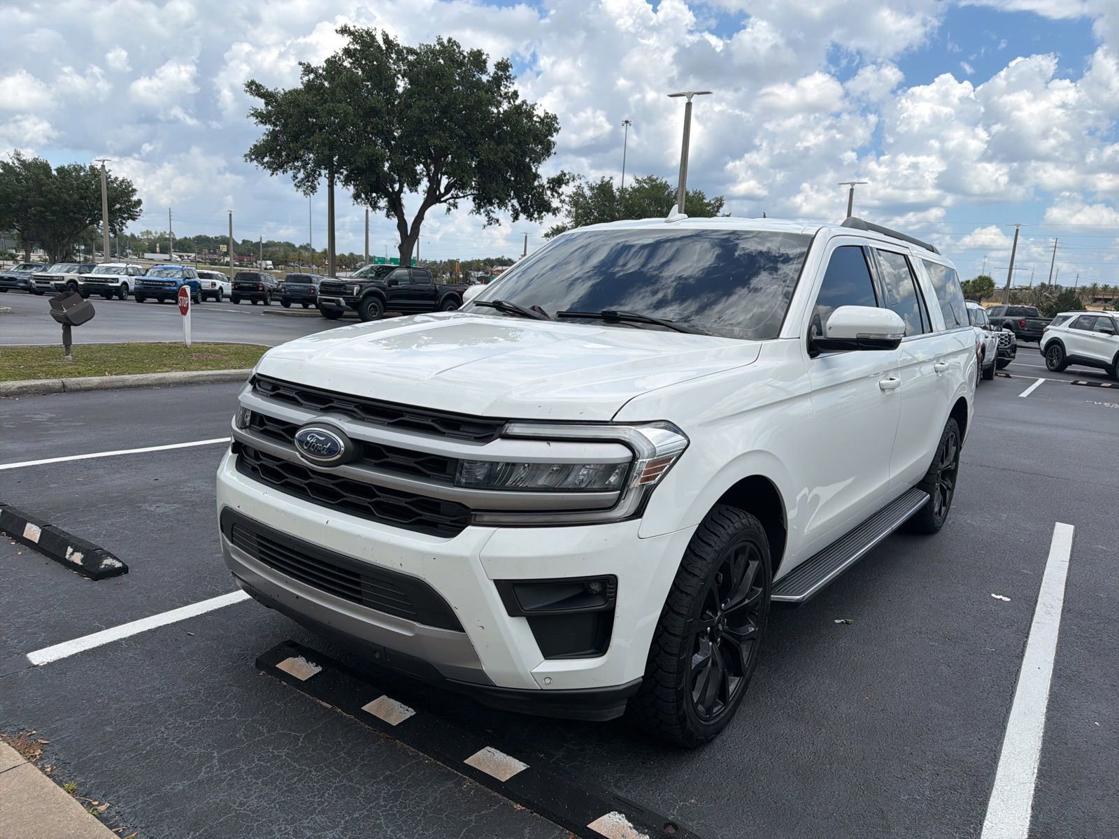 Certified 2022 Ford Expedition Max XLT RWD image 15