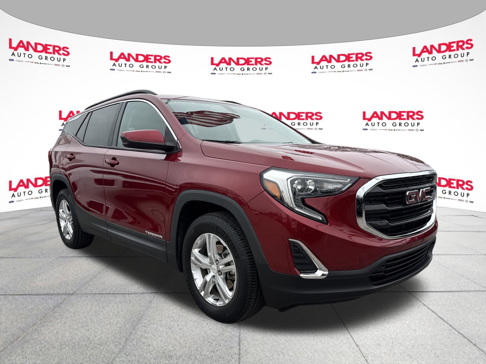 Used 2019 GMC Terrain SLE w/ Driver Convenience Package image 1
