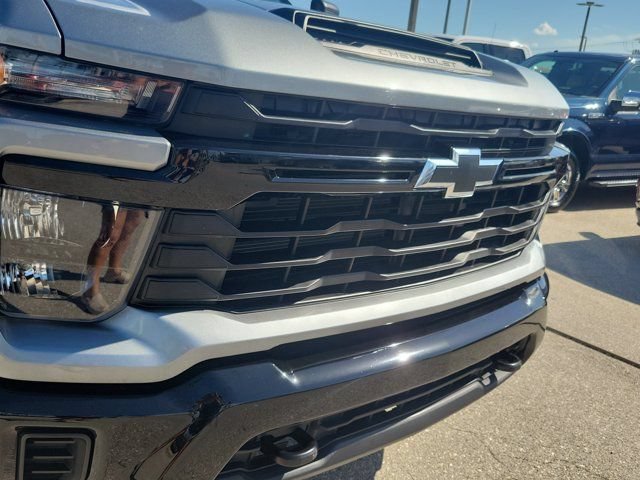 Used 2025 Chevrolet Silverado 2500 Custom w/ Custom Blackout Package AWD/4WD image 16
