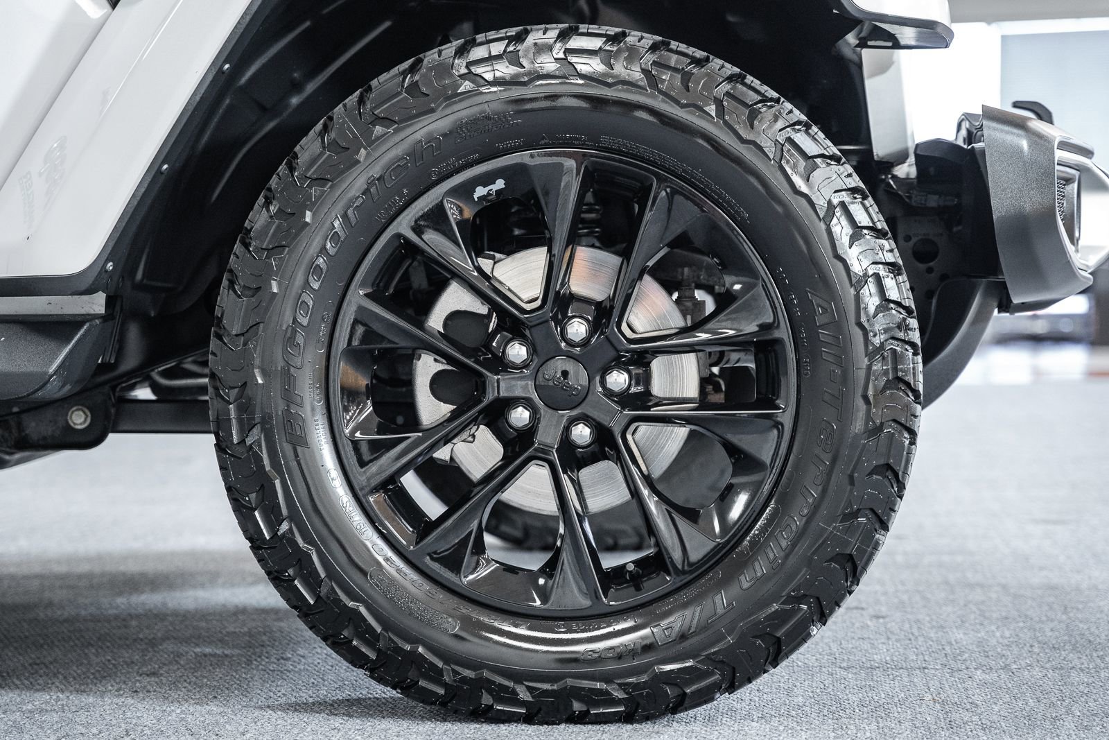 Used 2021 Jeep Wrangler Unlimited Sahara 4xe w/ Cold Weather Group image 25