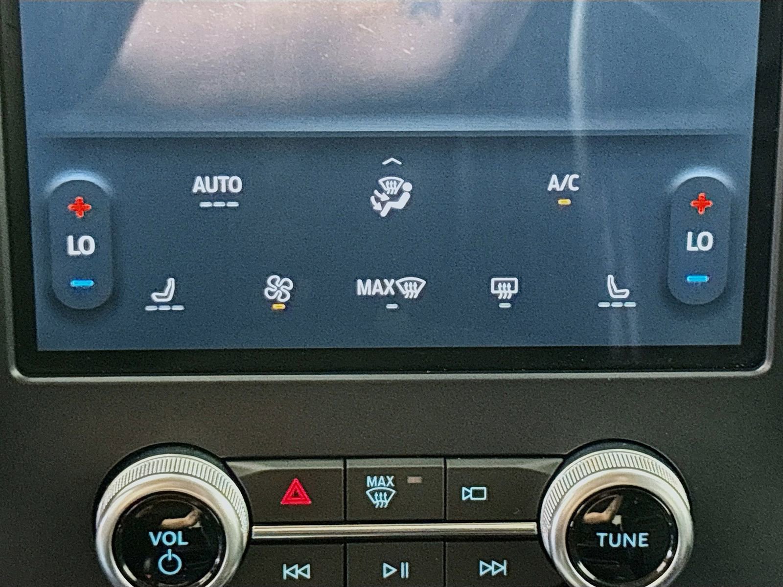 Certified 2023 Ford Edge SEL AWD/4WD image 16