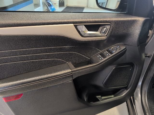 Certified 2021 Ford Escape SE image 14