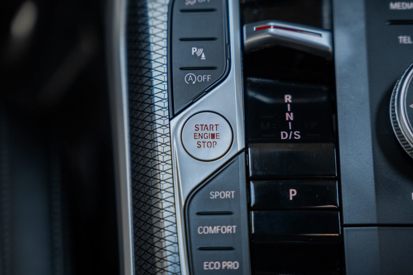 Used 2023 BMW 330i xDrive Sedan w/ M Sport Package image 30