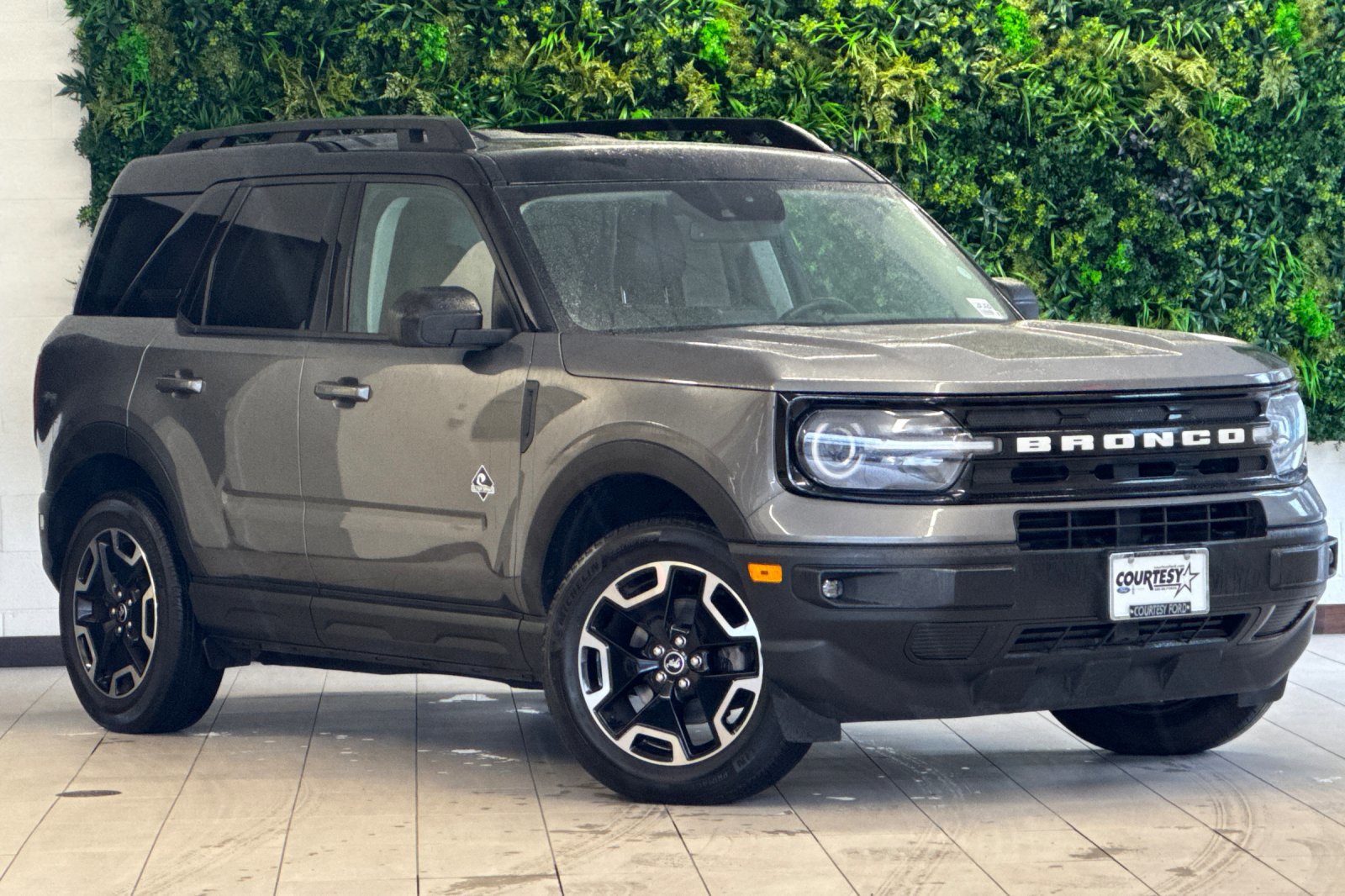Certified 2022 Ford Bronco Sport Outer Banks image 1