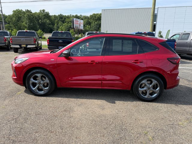 Certified 2024 Ford Escape ST-Line w/ Tech Pack #1 FWD image 8