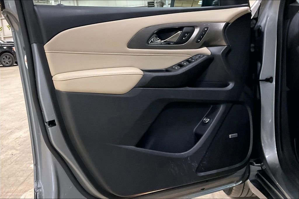 Used 2023 Chevrolet Traverse Premier w/ LPO, Floor Liner Package image 21
