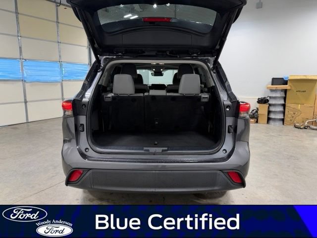 Used 2023 Toyota Highlander XLE FWD image 7