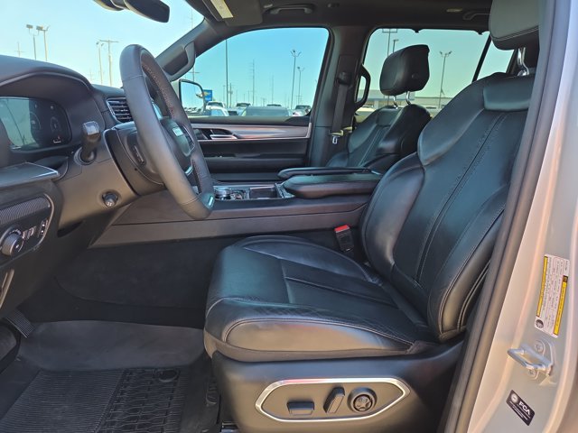 Used 2022 Jeep Wagoneer Series I AWD/4WD image 10