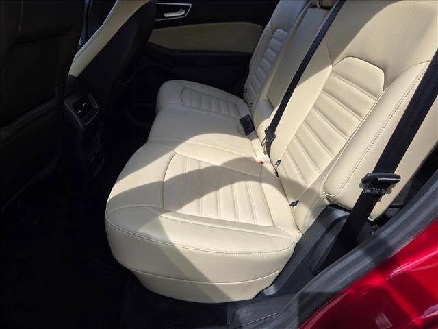 Certified 2018 Ford Edge SEL w/ Equipment Group 201A FWD image 17