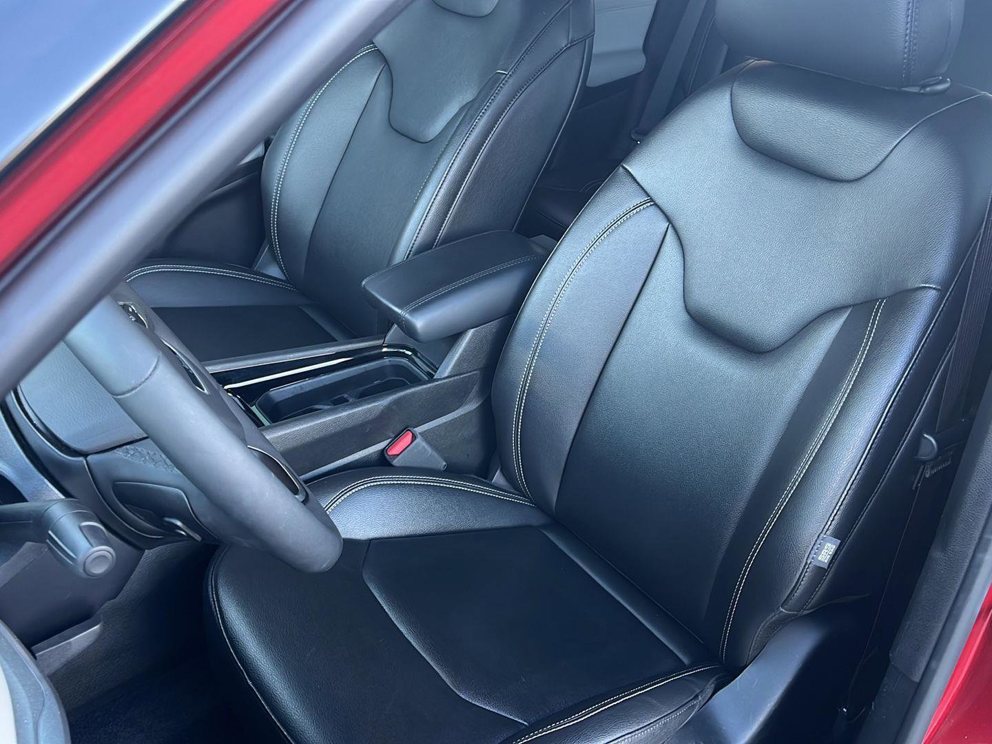 Used 2025 Jeep Compass Limited image 11