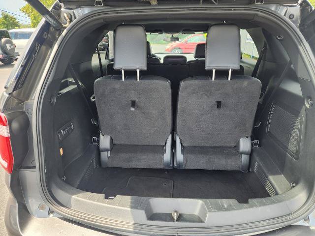 Certified 2017 Ford Explorer Limited FWD image 10