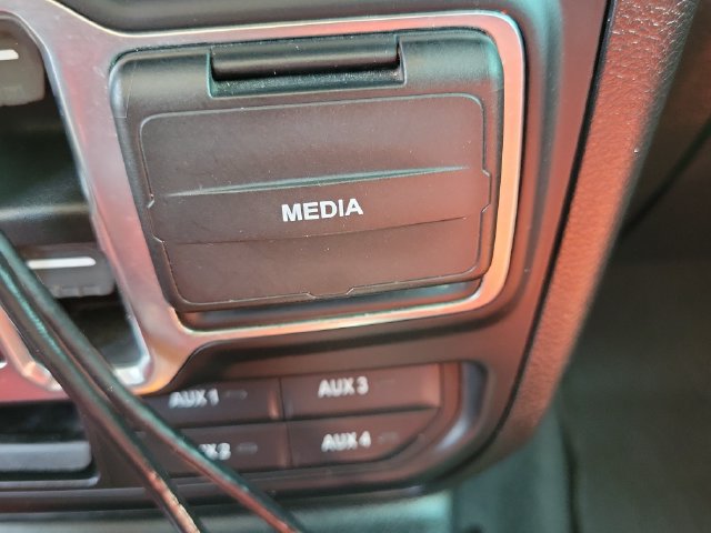 Used 2020 Jeep Gladiator Sport w/ Quick Order Package 24S AWD/4WD image 28