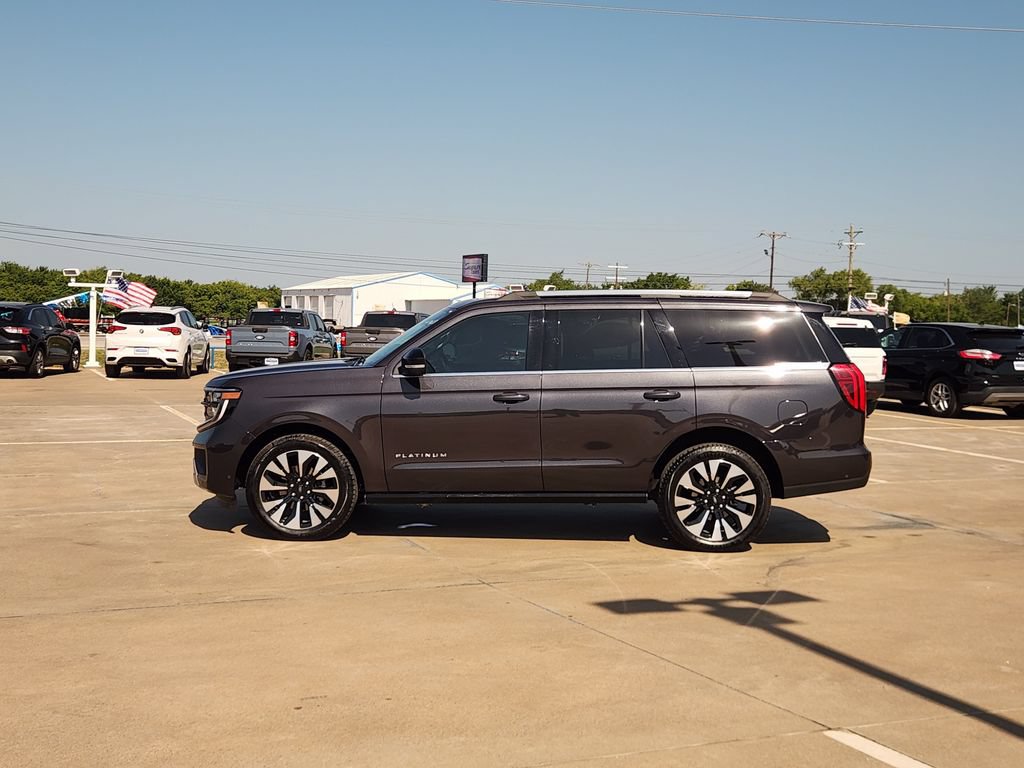 Certified 2025 Ford Expedition Platinum w/ Driver's Package AWD/4WD image 4