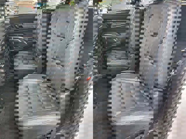 Used 2024 Kia Telluride EX w/ EX Captain's Chair Package image 16