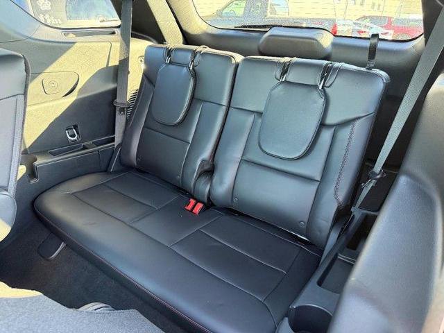 Certified 2025 Ford Explorer ST image 10