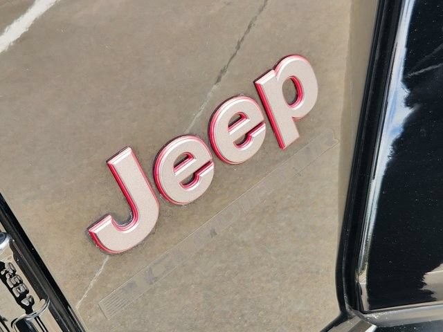 Used 2023 Jeep Gladiator Rubicon w/ Cold Weather Group AWD/4WD image 11