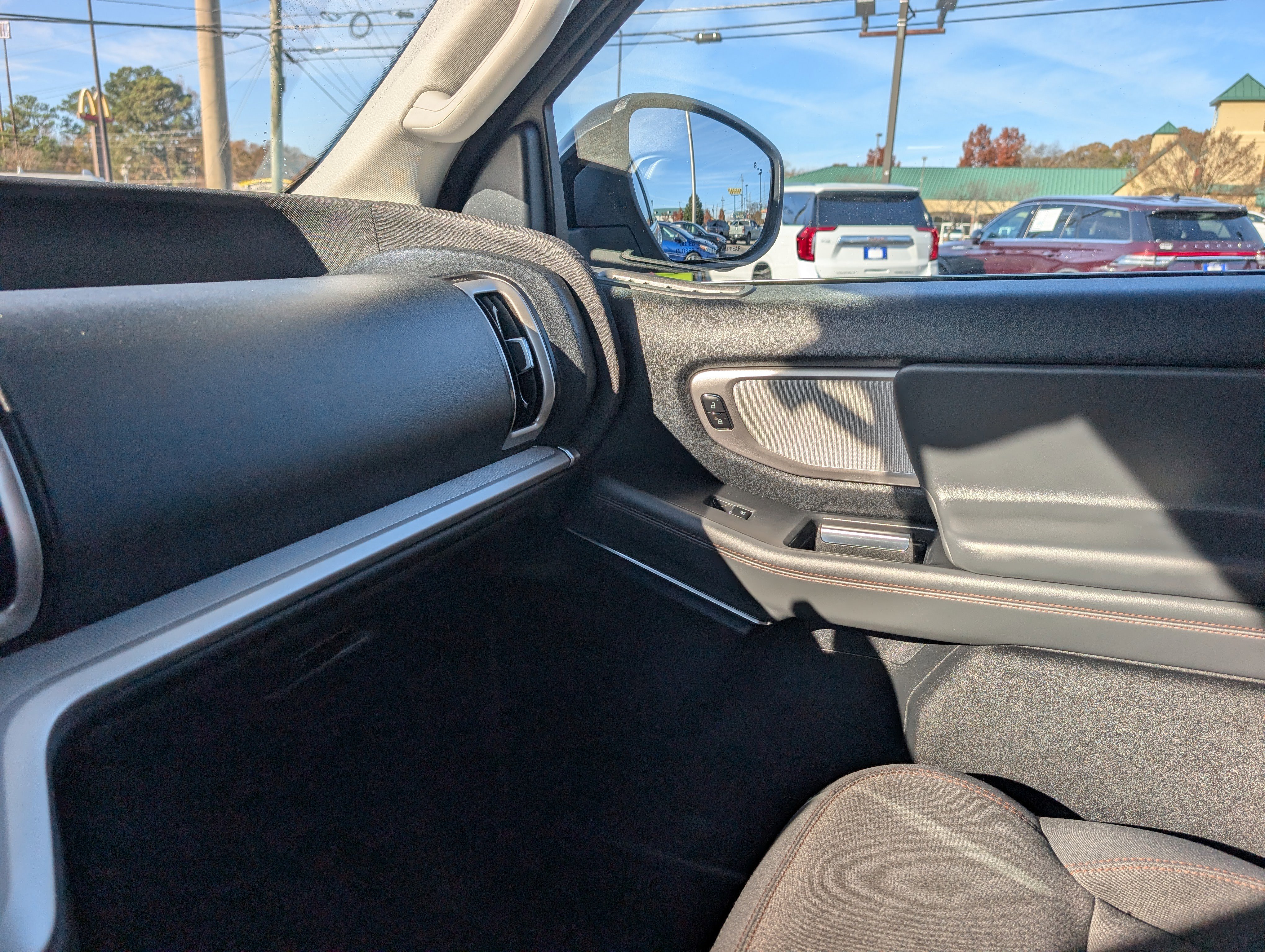 Certified 2025 Ford Expedition Max Active image 30