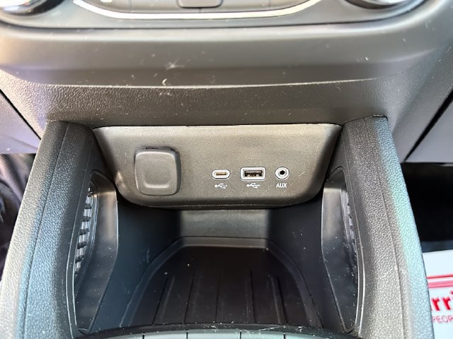 Used 2023 Chevrolet TrailBlazer LT w/ Convenience Package AWD/4WD image 14