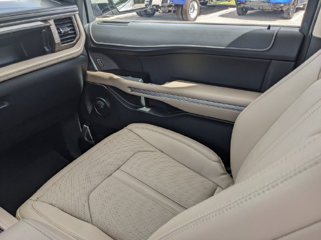 Certified 2022 Ford Expedition Limited AWD/4WD image 19