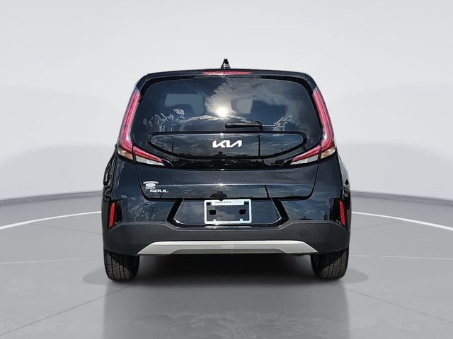 Used 2024 Kia Soul S FWD image 4