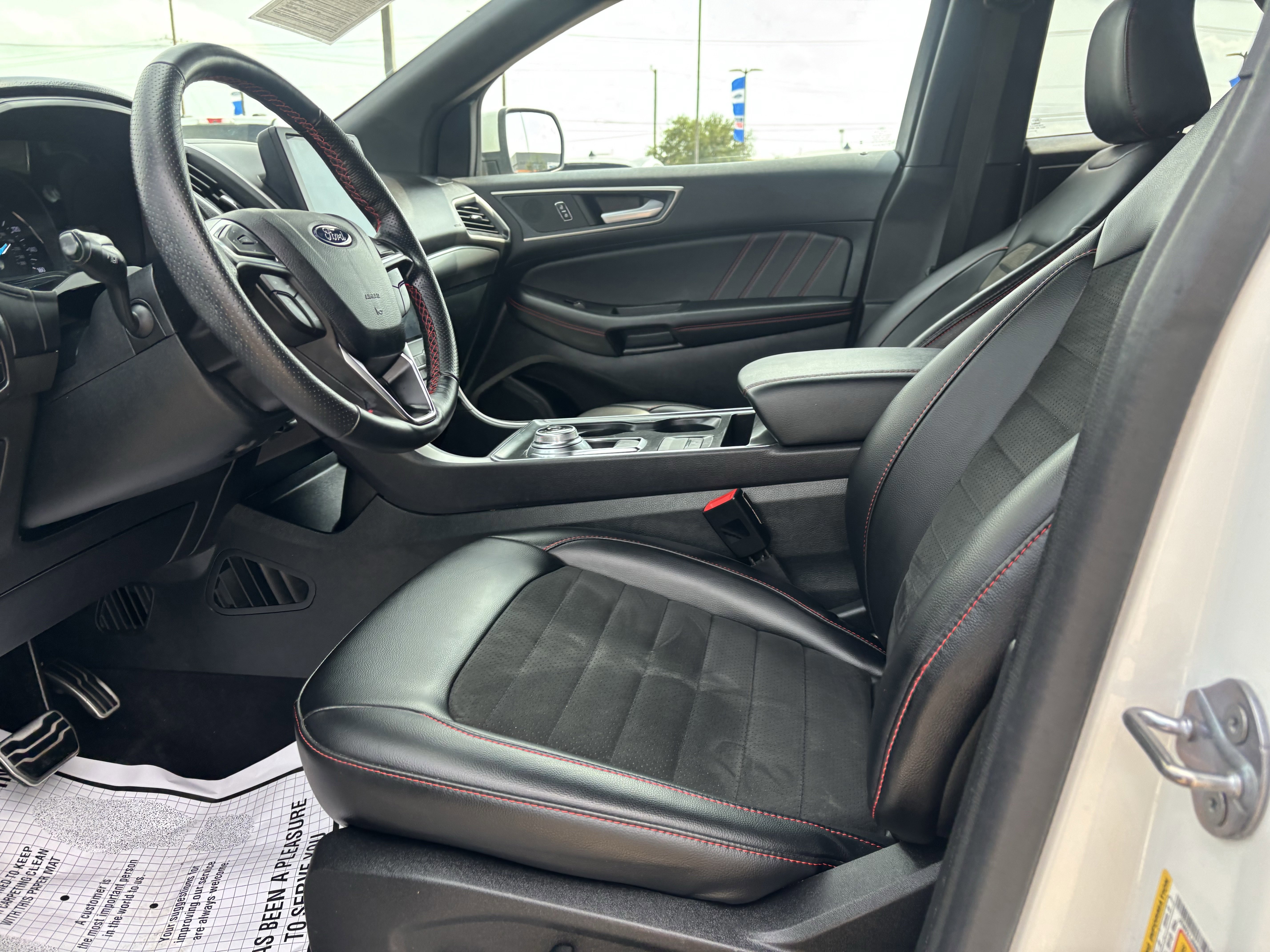 Certified 2024 Ford Edge ST-Line AWD/4WD image 10