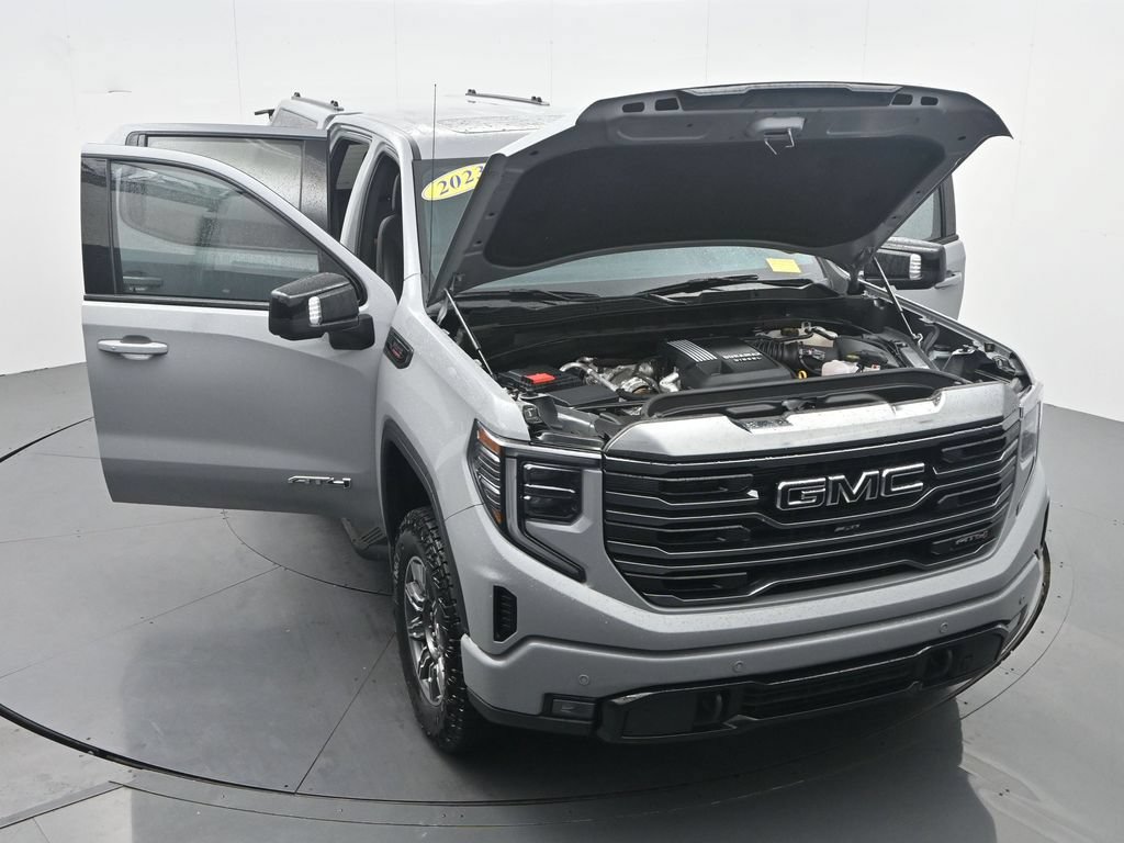 Used 2024 GMC Sierra 1500 AT4 w/ Technology Package AWD/4WD image 46