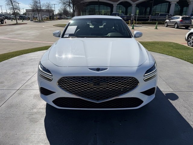 Used 2025 Genesis G70 2.5T image 5