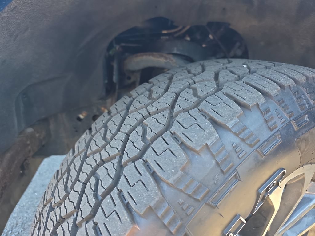 Certified 2019 Ford F150 Lariat AWD/4WD image 38