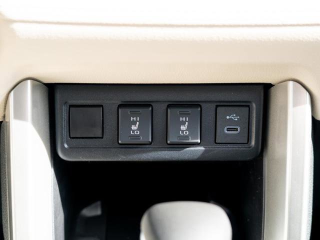 Used 2024 Toyota Corolla Cross XLE image 27