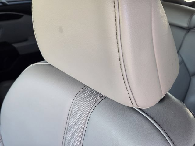 Used 2025 Honda Pilot Touring image 14