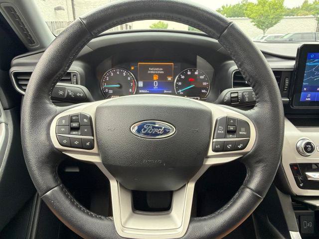 Certified 2022 Ford Explorer XLT w/ Equipment Group 202A AWD/4WD image 19