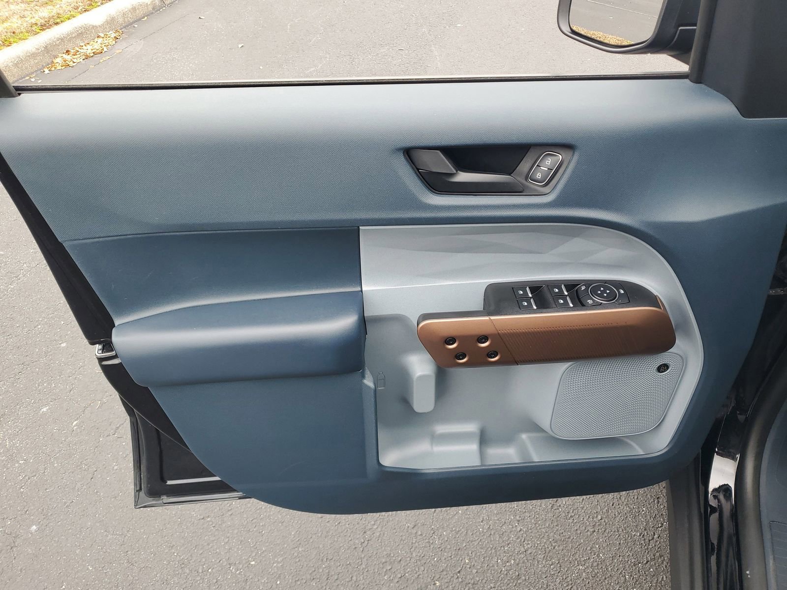 Certified 2024 Ford Maverick Lariat image 13